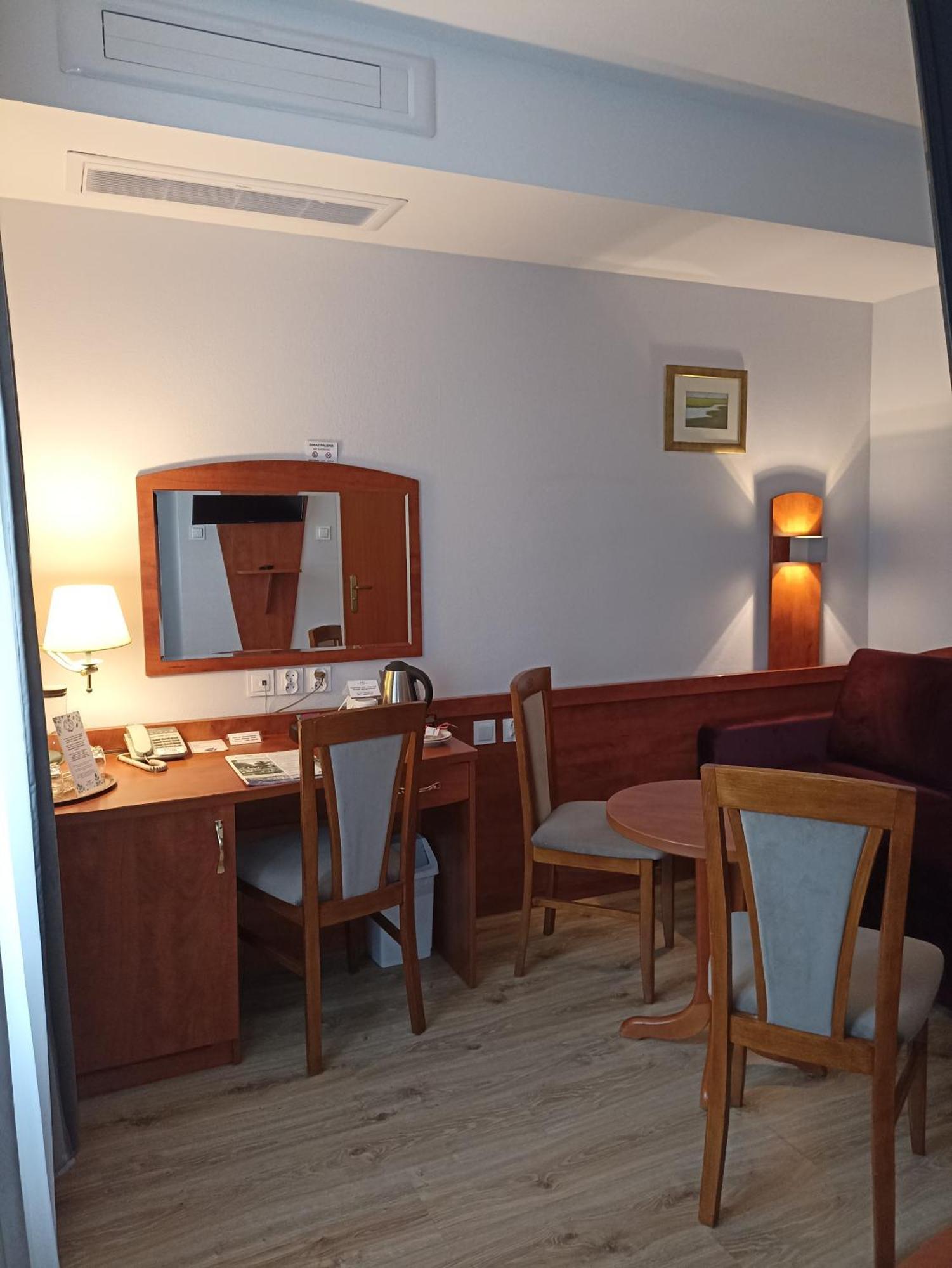 Hotel Pietrak Wągrowiec Esterno foto