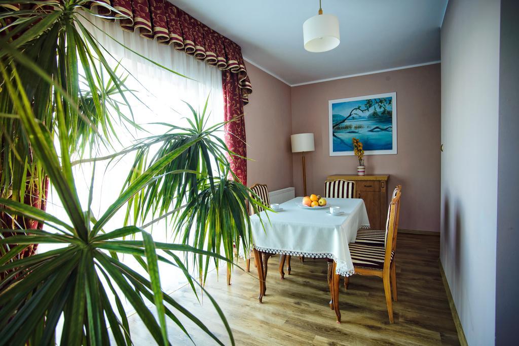Hotel Pietrak Wągrowiec Esterno foto